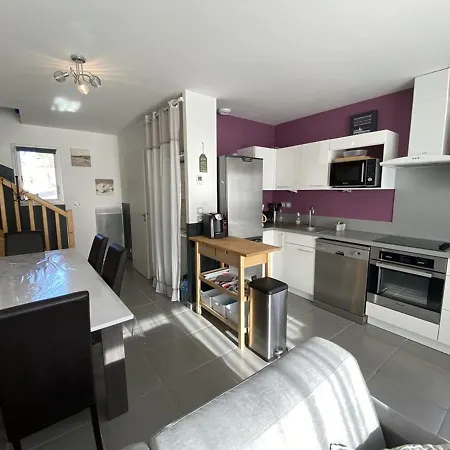 Maison Moderne 6 Pers. A Avec Terrasse, Jardin Et Parking - Fr-1-413-115 *